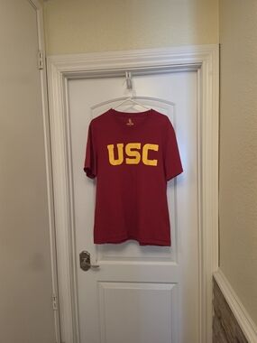 USC Cardinal & Gold Crewneck Tee. Large Size.